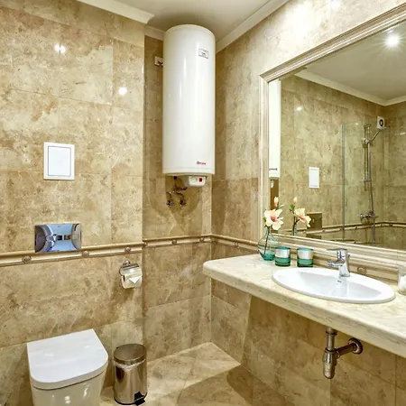 Апартамент Luxury Center In Grand Karavel Варна