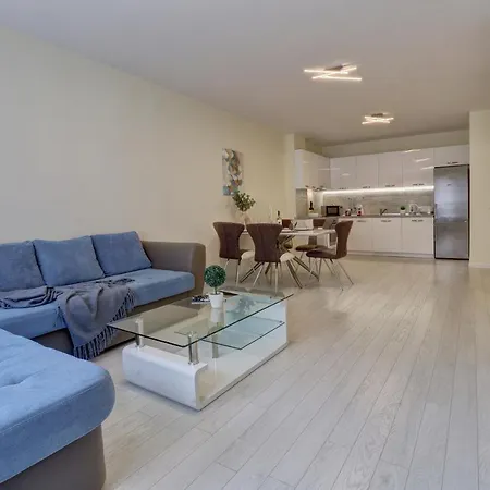 Апартаменты Luxury Center In Grand Karavel Варна