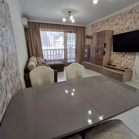 Luxury Center In Grand Karavel Апартаменты