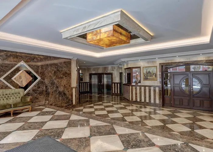 Luxury Center In Grand Karavel דירה *